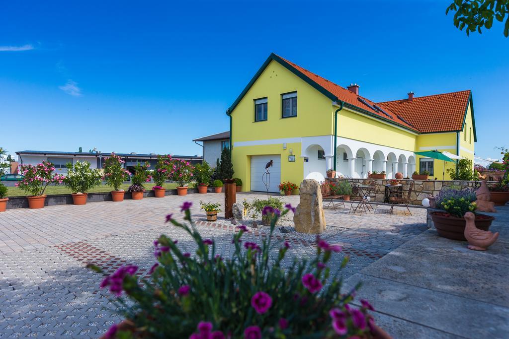 Appartementhaus Freiler Mörbisch am See Eksteriør bilde