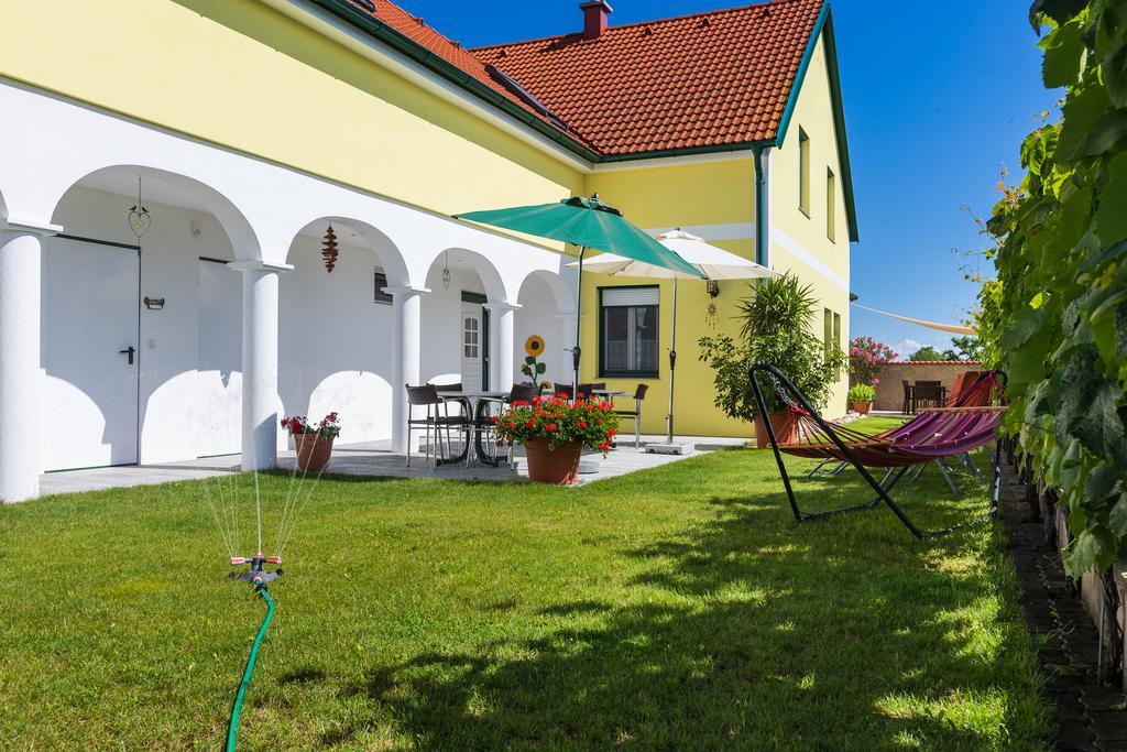 Appartementhaus Freiler Mörbisch am See Eksteriør bilde